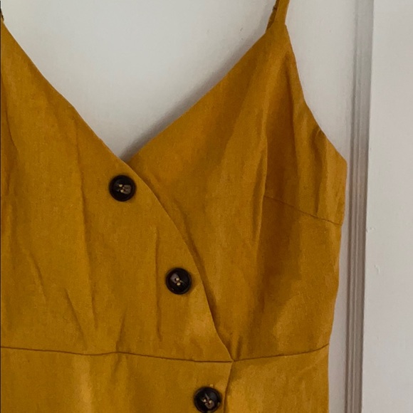 Mustard yellow dress with buttons - Picture 2 of 6